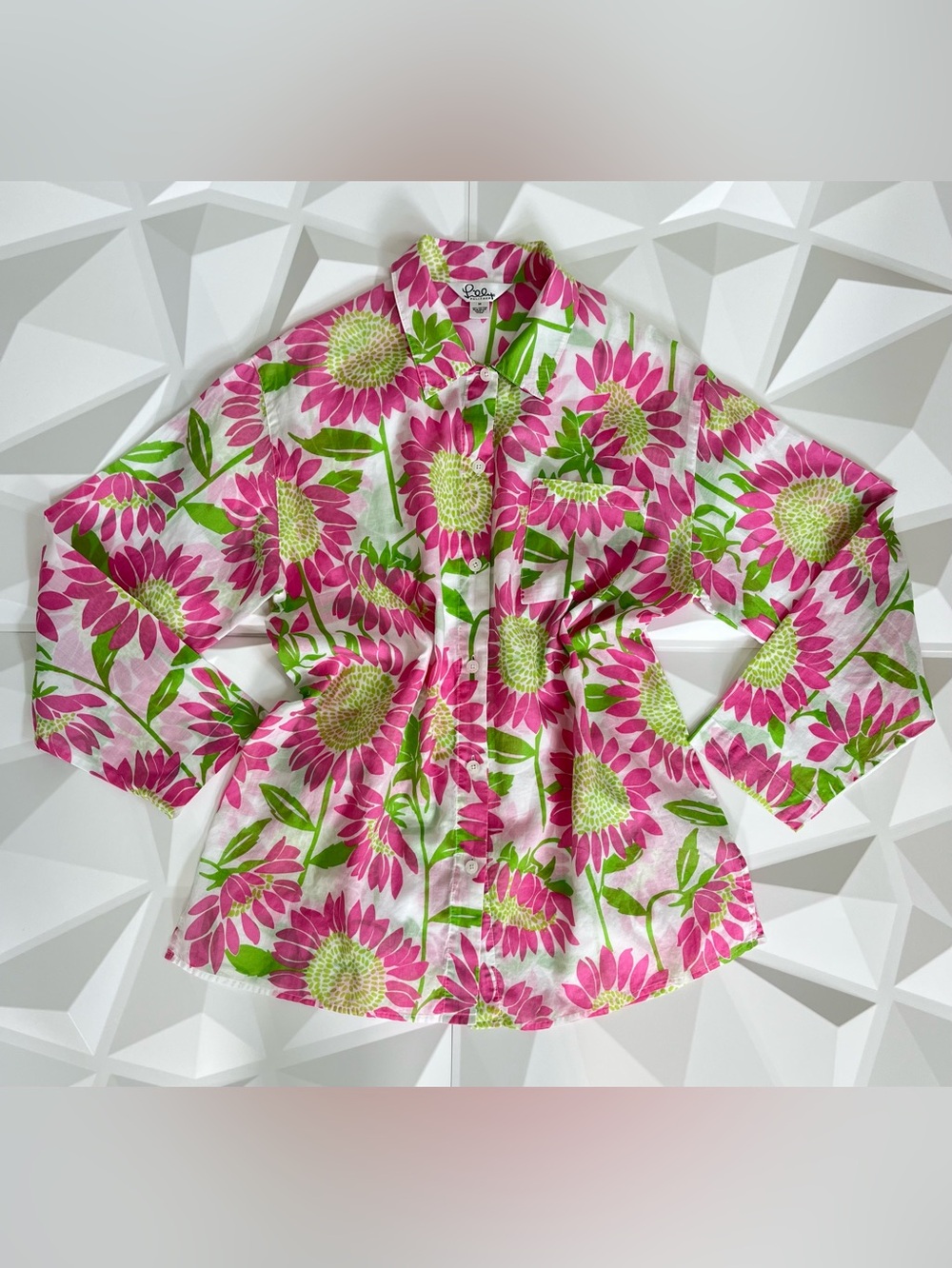 Lilly Pulitzer Vintage Lightweight Shirt With Vibrant Pink Floral Sunflowers - Picture 9 of 17